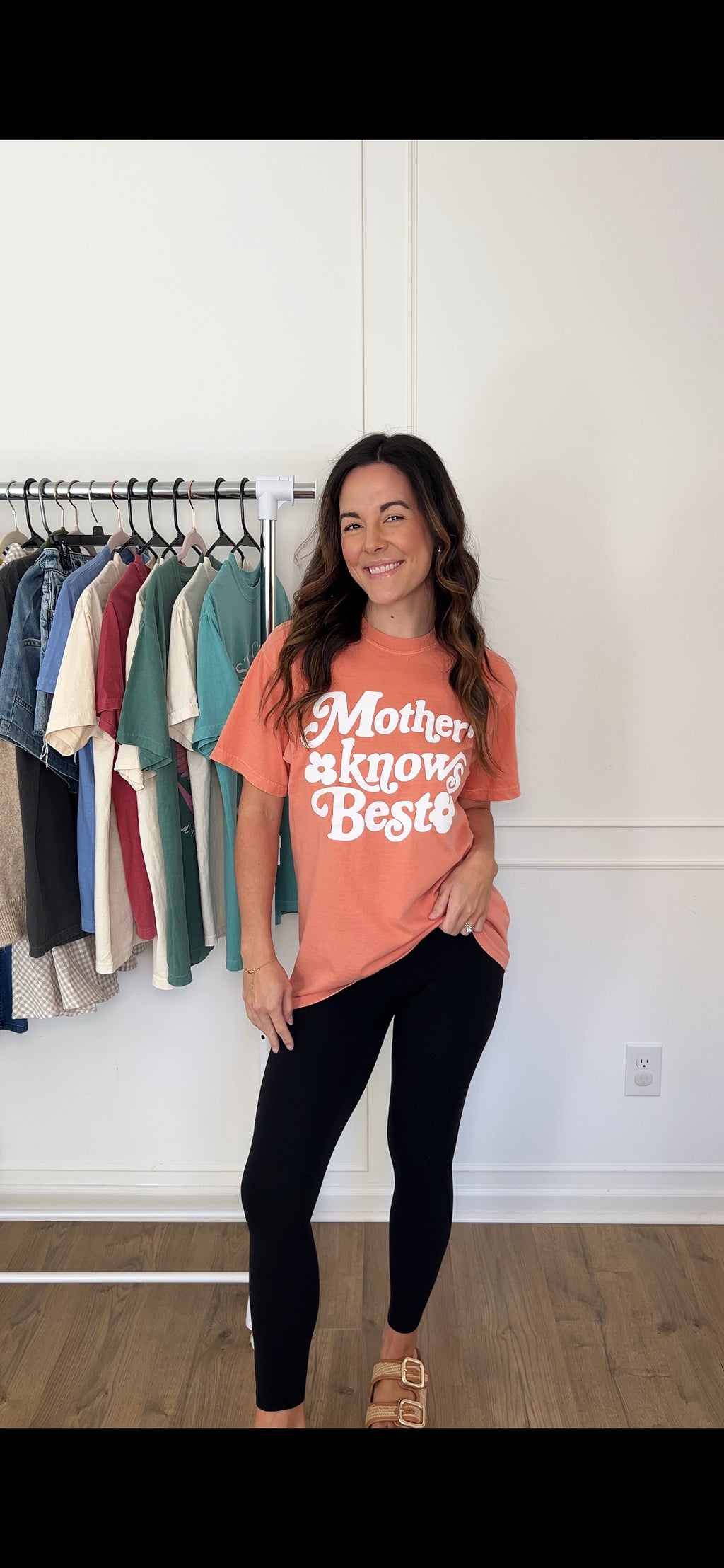Mother Knows Best Tee - Terracotta