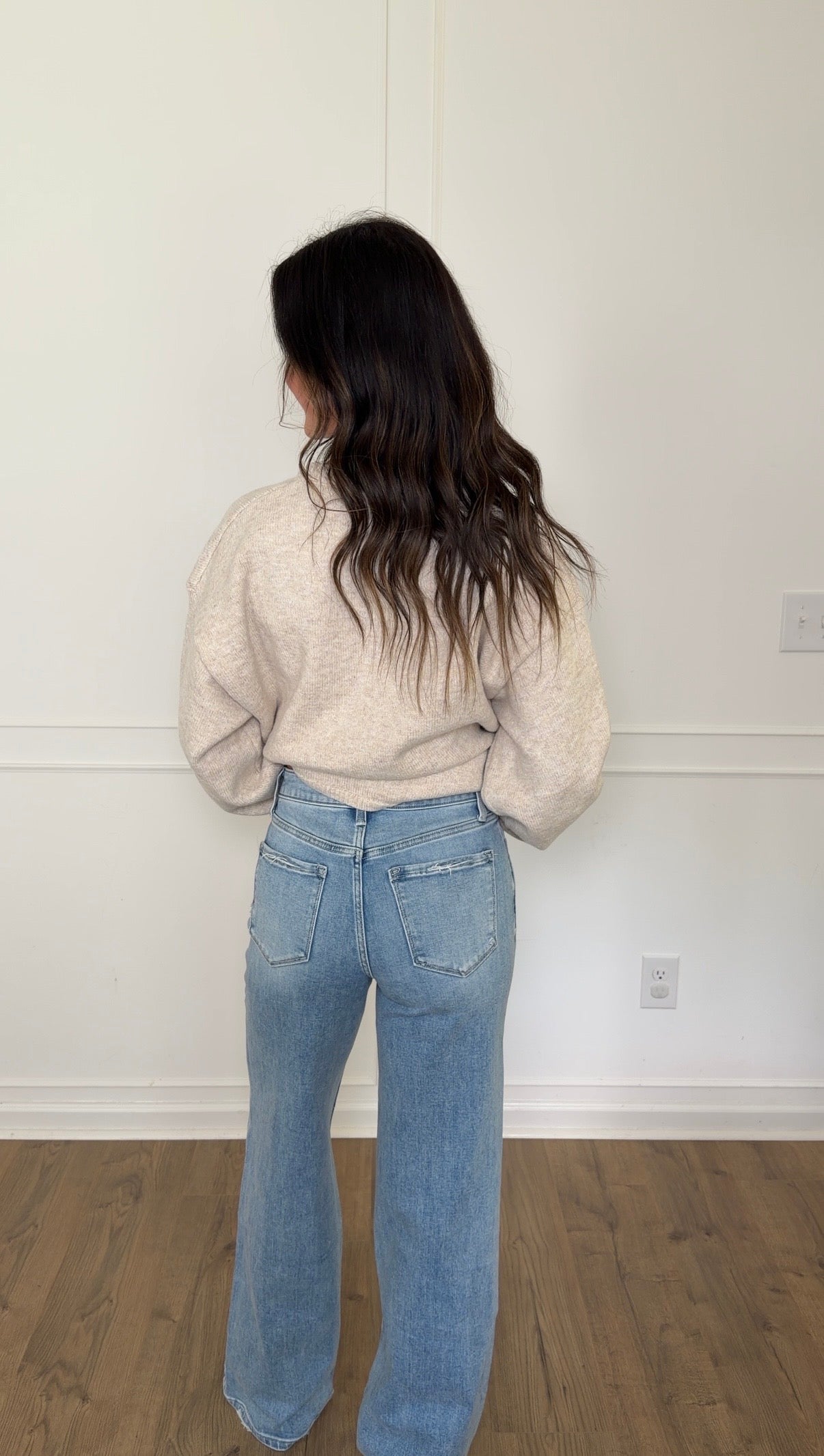 High Rise Wide Leg Jeans - Light Wash
