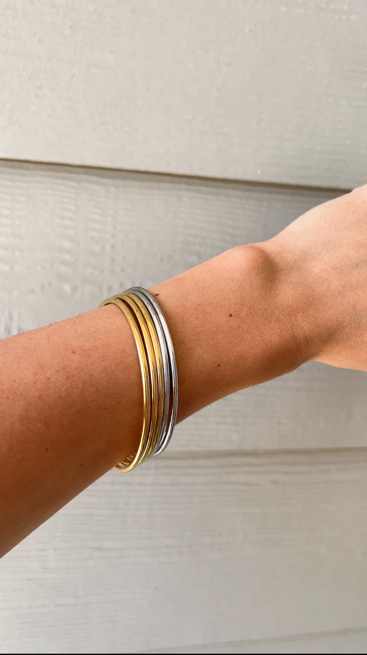Olyss Classic Bangle Set