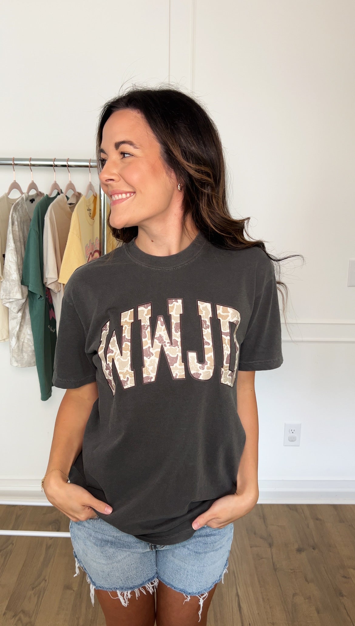 WWJD Camo Tee - Pepper
