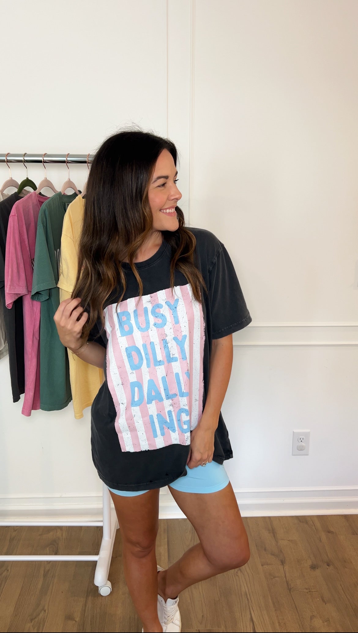Busy Dilly Dallying Tee - Black